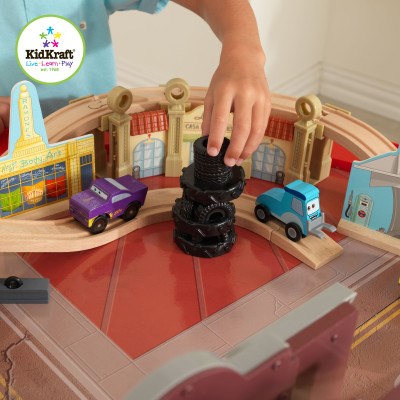 Kidkraft disney best sale cars radiator springs