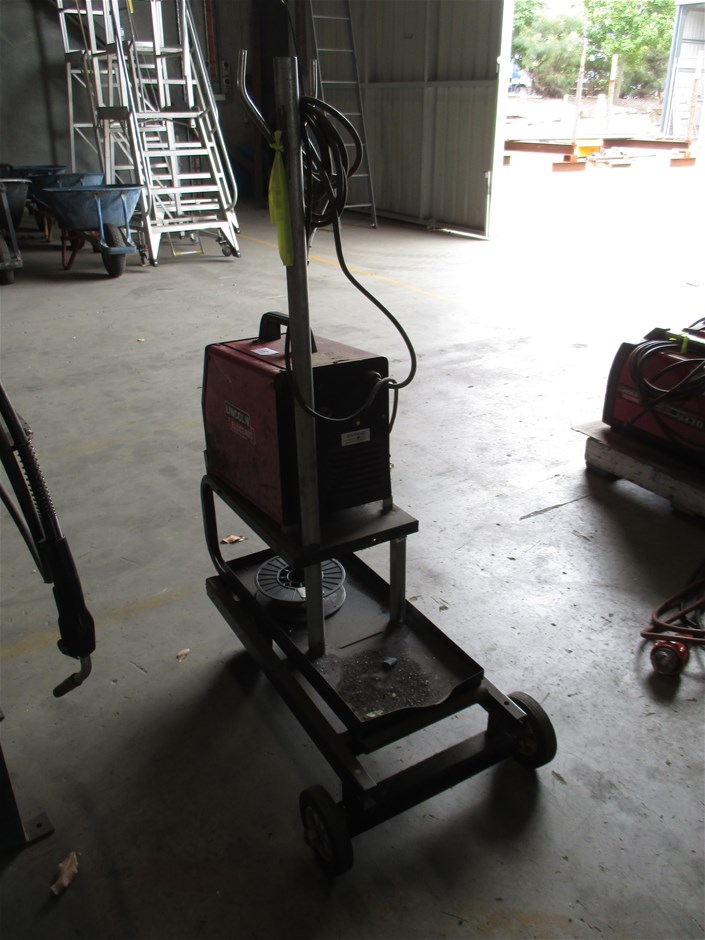 Lincoln Electric SP170T Mig Welder Auction (00957009880) Grays