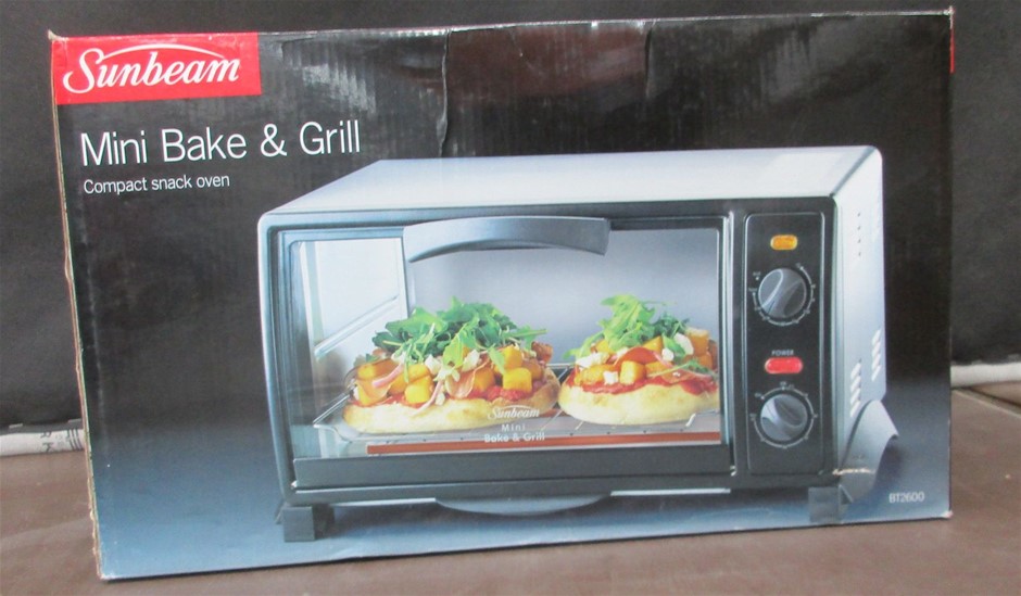 Sunbeam Mini Bake & Grill Benchtop Oven Model BT2600 Auction (0035