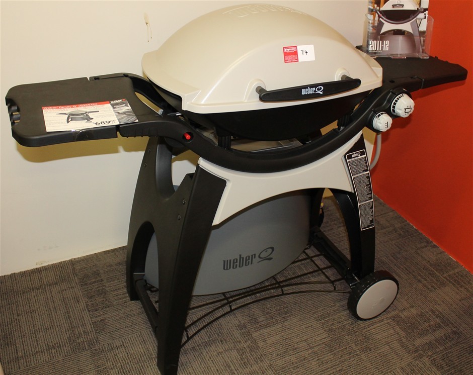 Outdoor BBQ, er Family Q (Q305AU) RRP 689 Auction (00749000341