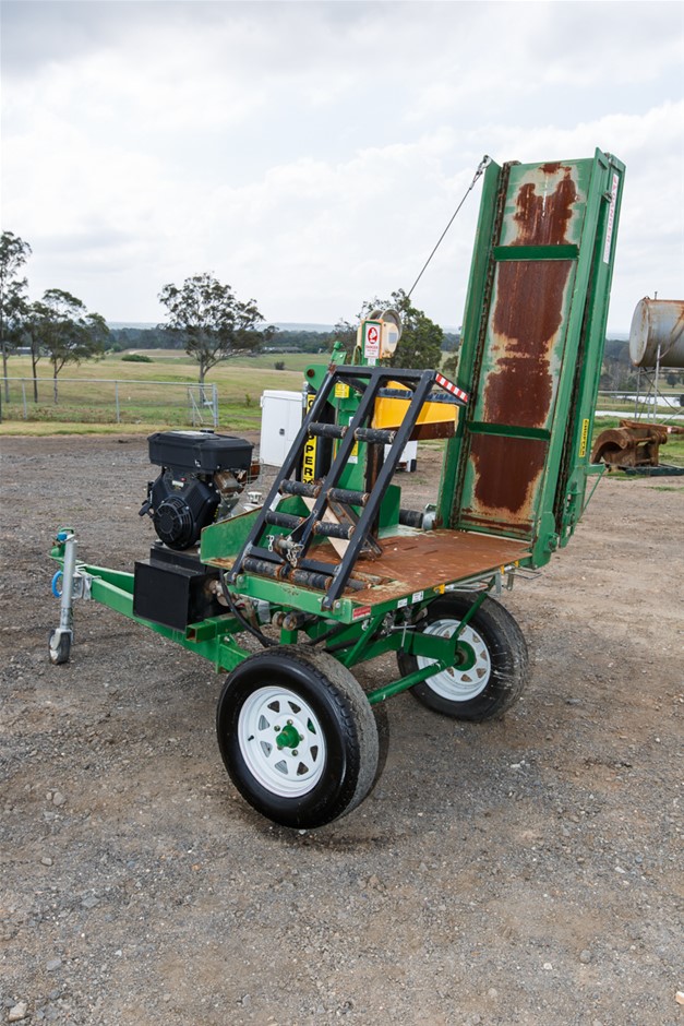 Powered log splitter, Aussie Chopper/Super Axe Auction (00115022265