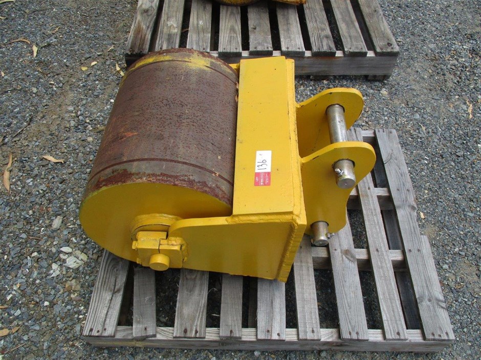 Excavator Roller Trench Compactor Attachment Auction (01367016429