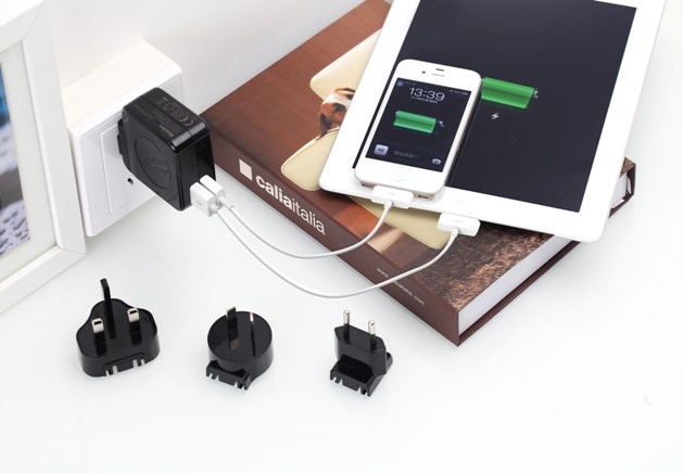 Huntkey TravelMate D204 Multi USB Wall C