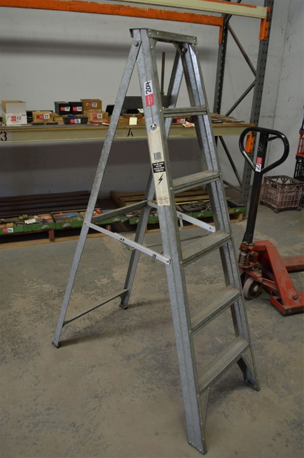 Step ladder, 5-step, Geelong Ladders, galvanised steel. (240643-204 ...