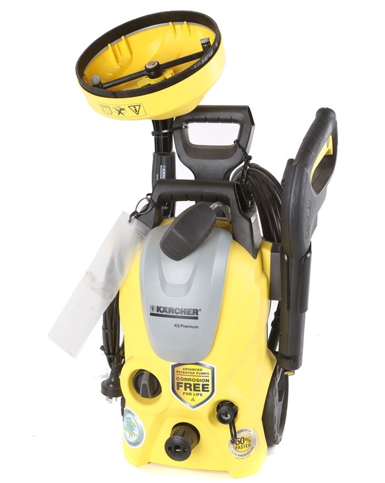 KARCHER K4 Pressure Washer 1800psi c/w Patio Cleaning Attachment