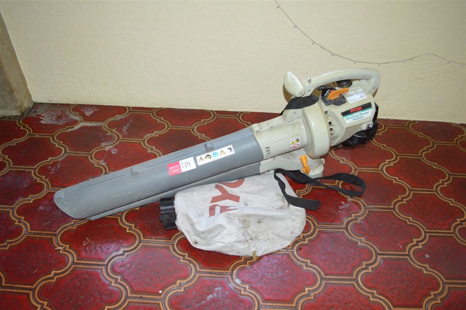 Mulching Blower Vac, `Ryobi`, Model RGBV 3100, USA, 2 stroke petrol
