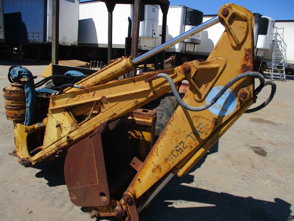Massey Ferguson MF40 Backhoe Loader Auction (00317017753) Grays