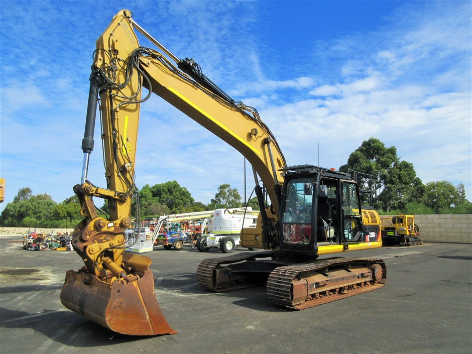 Caterpillar 3 Dl Hydraulic Steel Tracked Excavator Auction 0001 Grays Australia