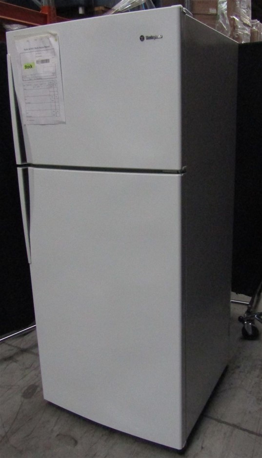 Westinghouse 420L White Top Mount Refrigerator. Model WTM4200WBR