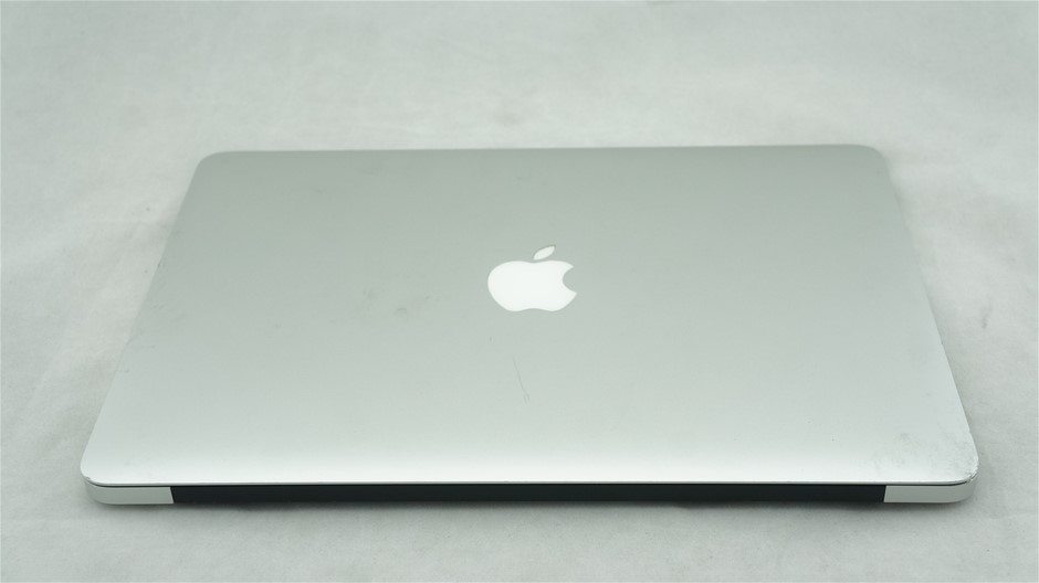 Apple Macbook Air 6 2 13 Inch Laptop A1466 Emc 2632 Auction 0005 2519938 Grays Australia