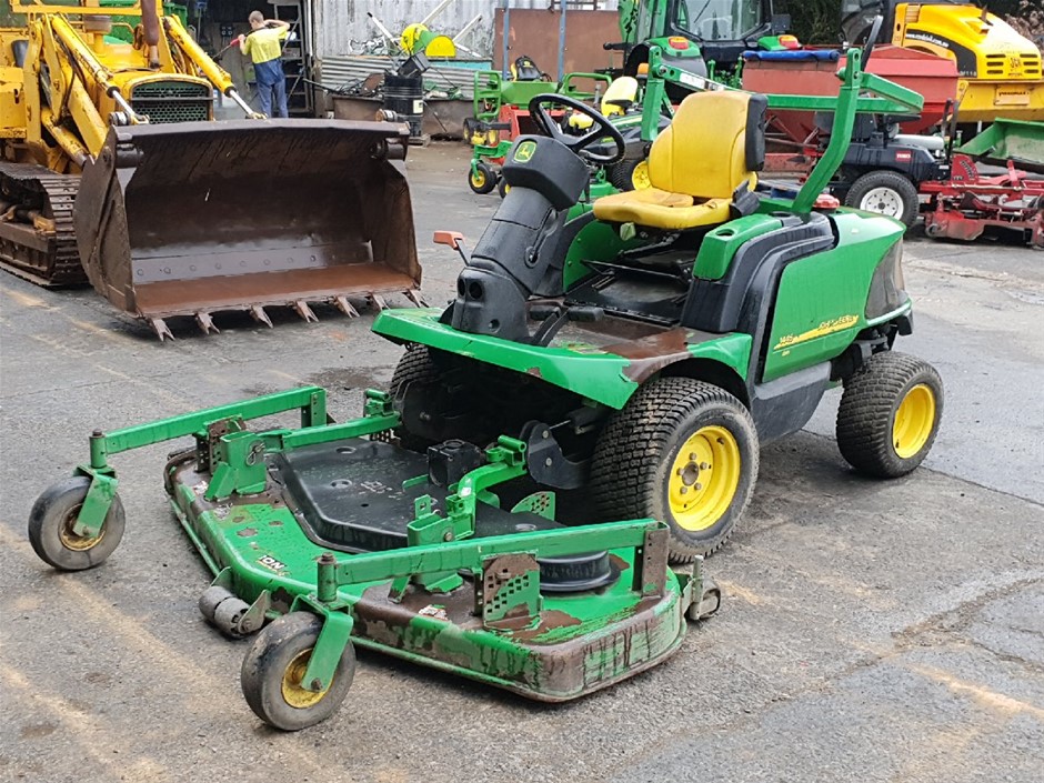 John Deere 1445 72inch Out front 4WD Mower Auction (0004-5036664 ...