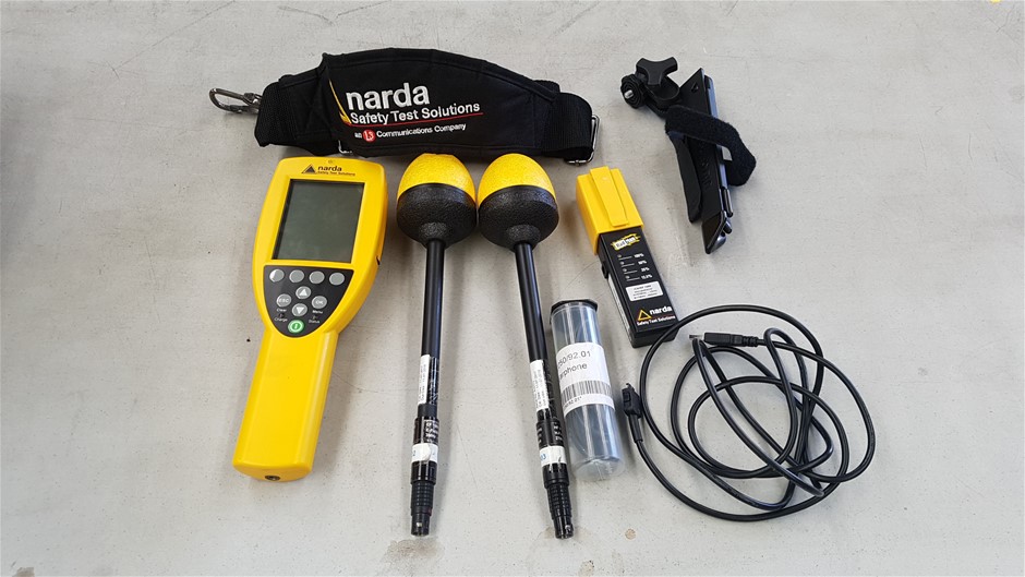 Narda NBM550 Broadband Field Meter and Accessories Auction (0067