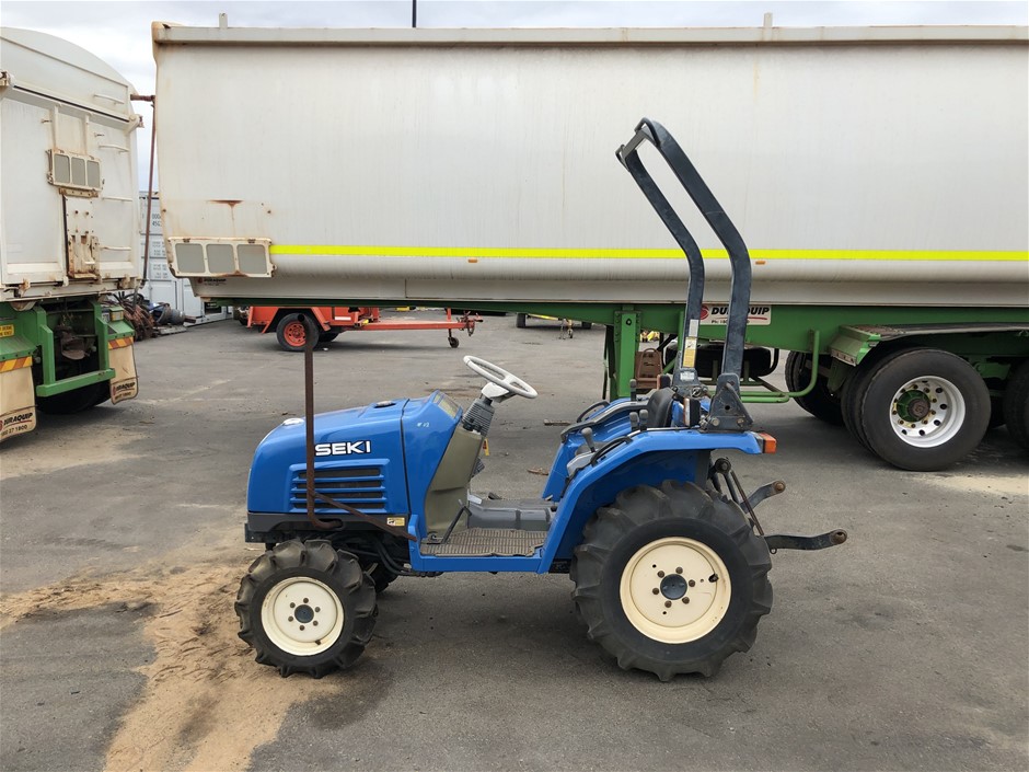 Iseki 321 4WD Compact Tractor Auction (00139011684) Grays Australia