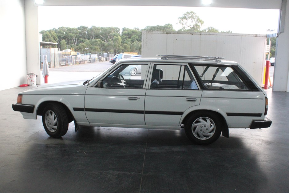 Toyota corona 1984