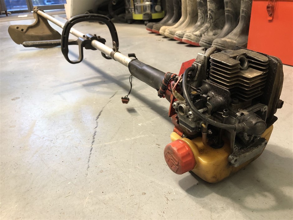 1 x STIHL KM 130 RZ Professional combi engine, S/N