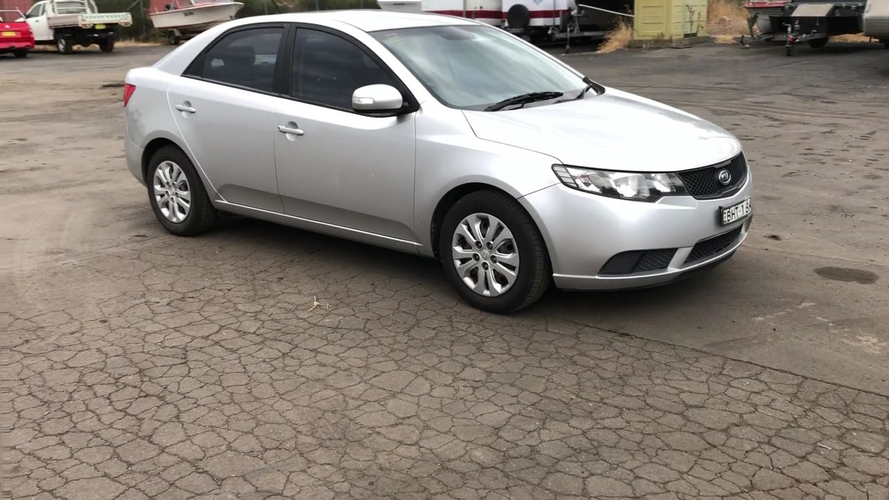 Kia cerato 2009 года