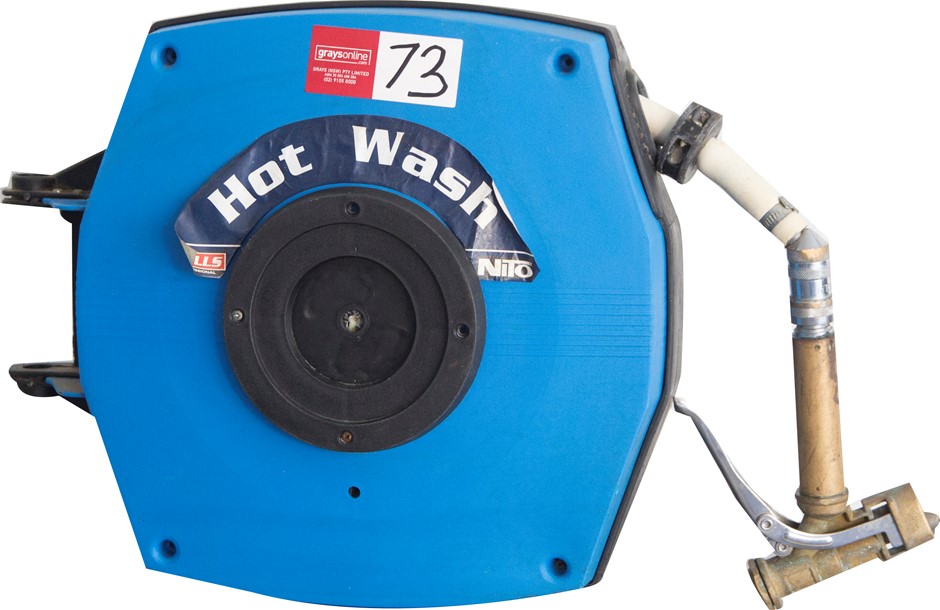 Kitchen Retractable Hose Reel with Tap Auction (00735038547) Grays