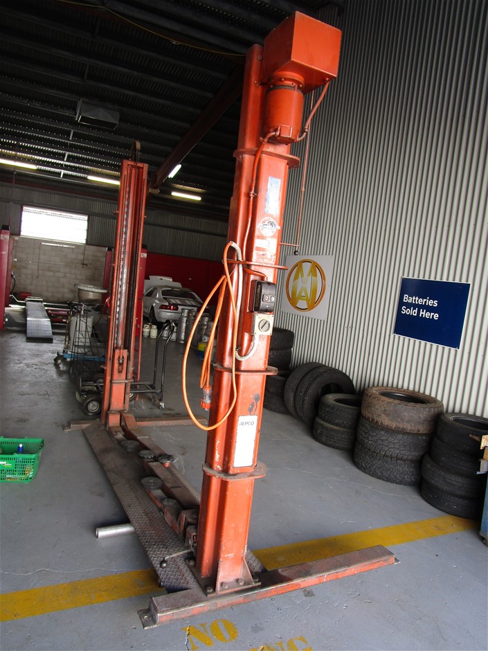Repco 2 Post Vehicle Hoist Auction (00037024167) Grays Australia