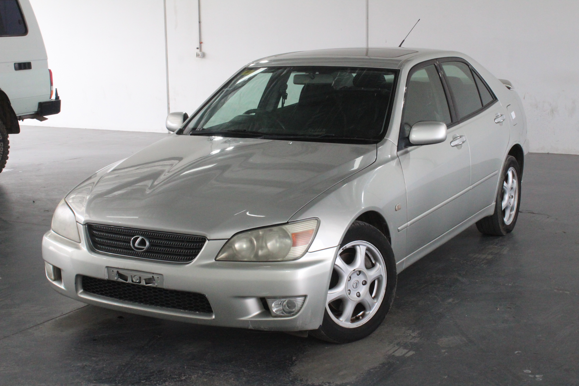 2001 Lexus IS200 Sports Luxury Automatic Sedan (WOVR) Auction (0001 ...