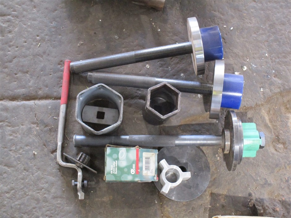 Qty of Truck Wheel Seal Installation Tools, Hub and Gearbox Spanners