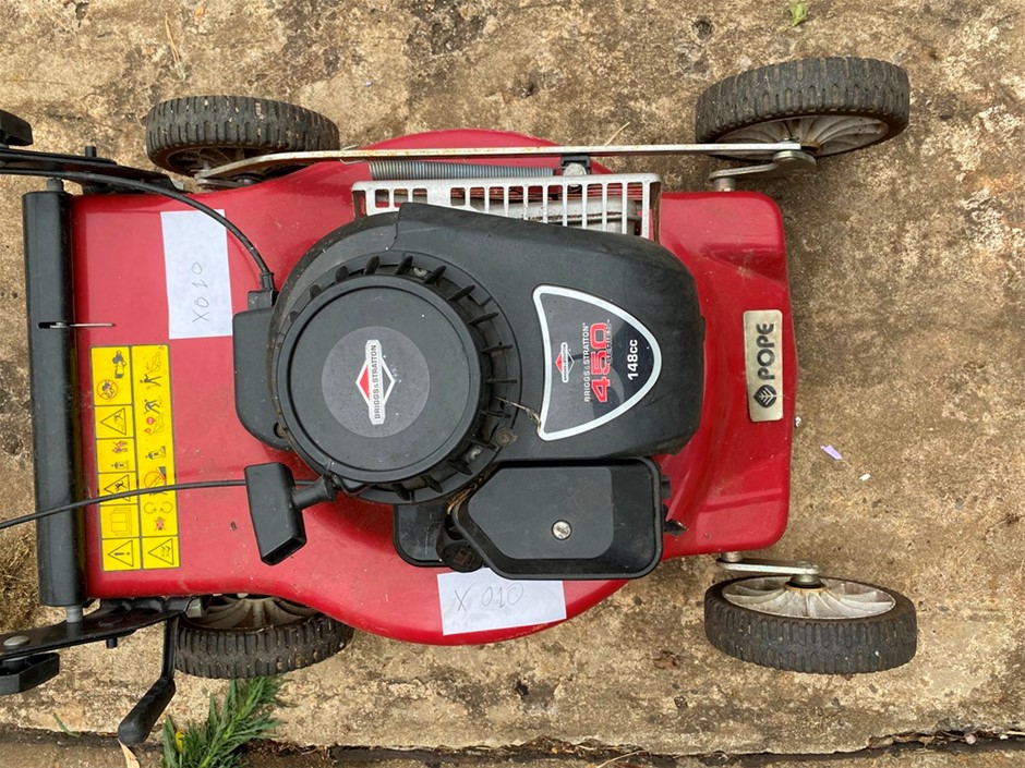Briggs & Stratton 450 Series 4 Stroke With Catcher As New Auction (0010