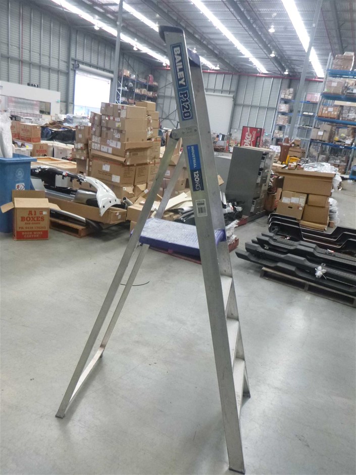 Bailey P120 3Step Platform Ladder 120kg Auction (00169014911) Grays