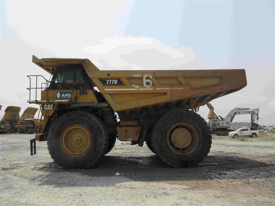 2005 Caterpillar 777D Rigid Dump Truck (DT756) Auction (0006-9014386 ...