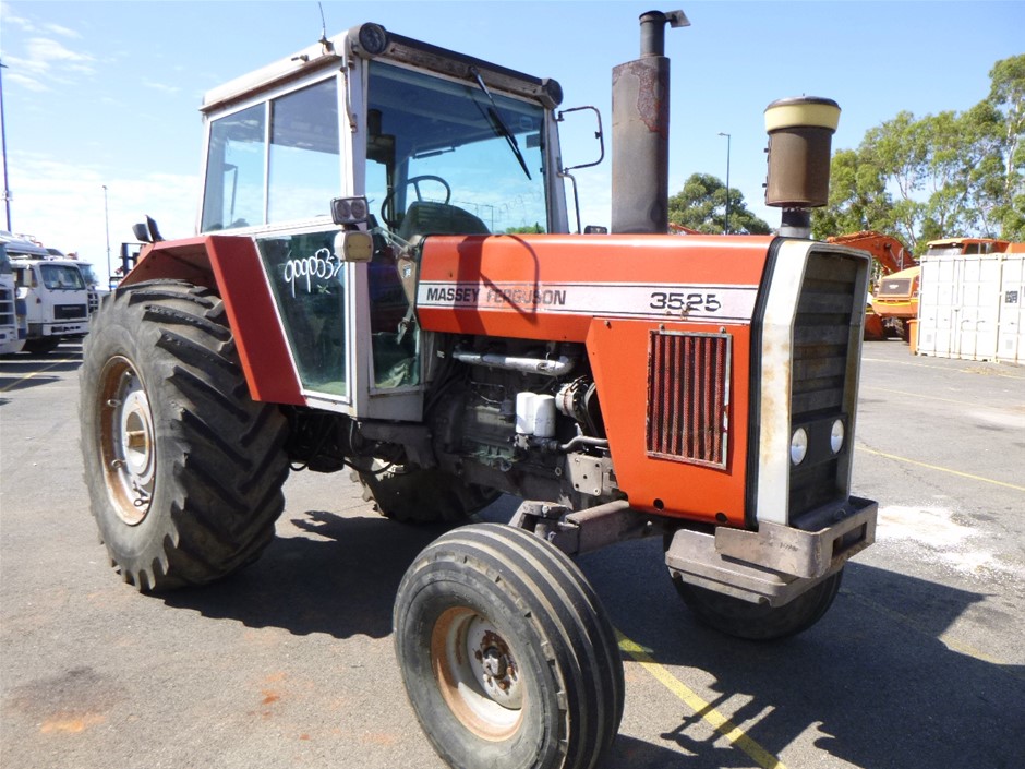 Massey Ferguson 3525 Cab Tractor Auction (00039014663)
