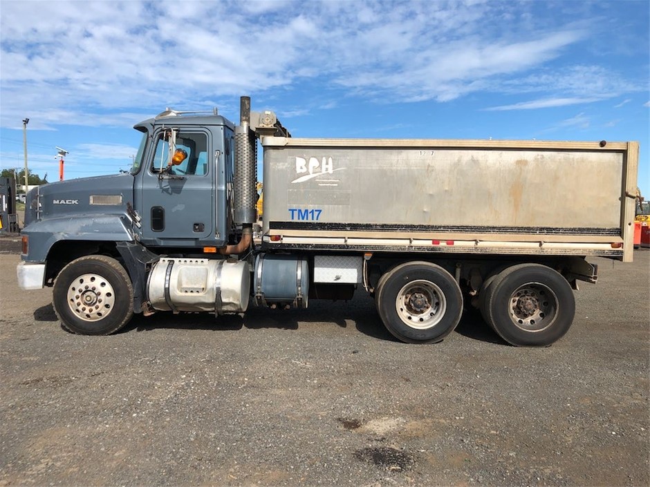 Mack Tipper Truck Auction (0003-7026040) | Grays Australia