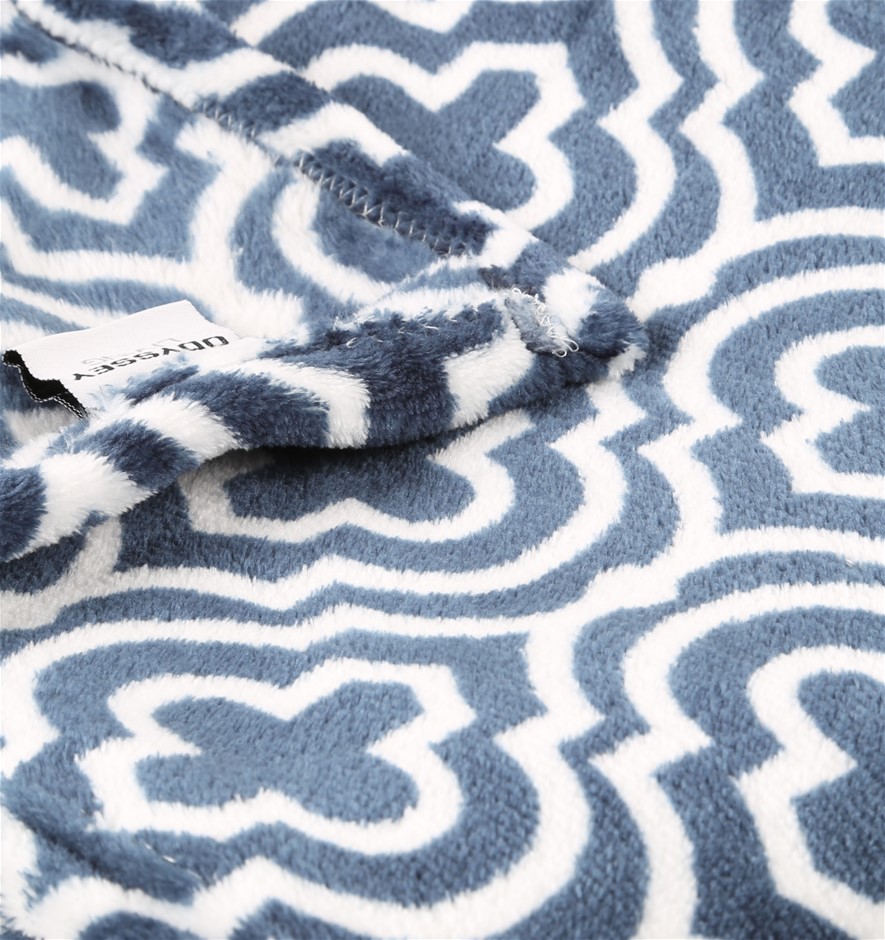 2 x ODYSSEY LIVING Super Soft Throw Blanket, 100 Polyester, Navy/White