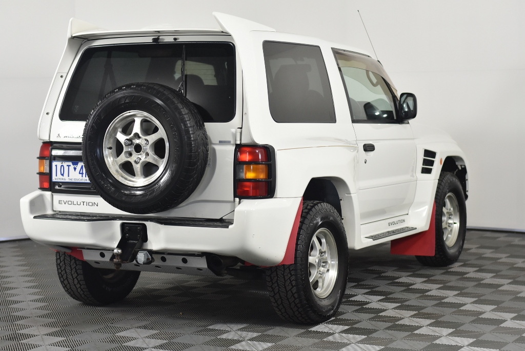 Mitsubishi pajero evolution 1997