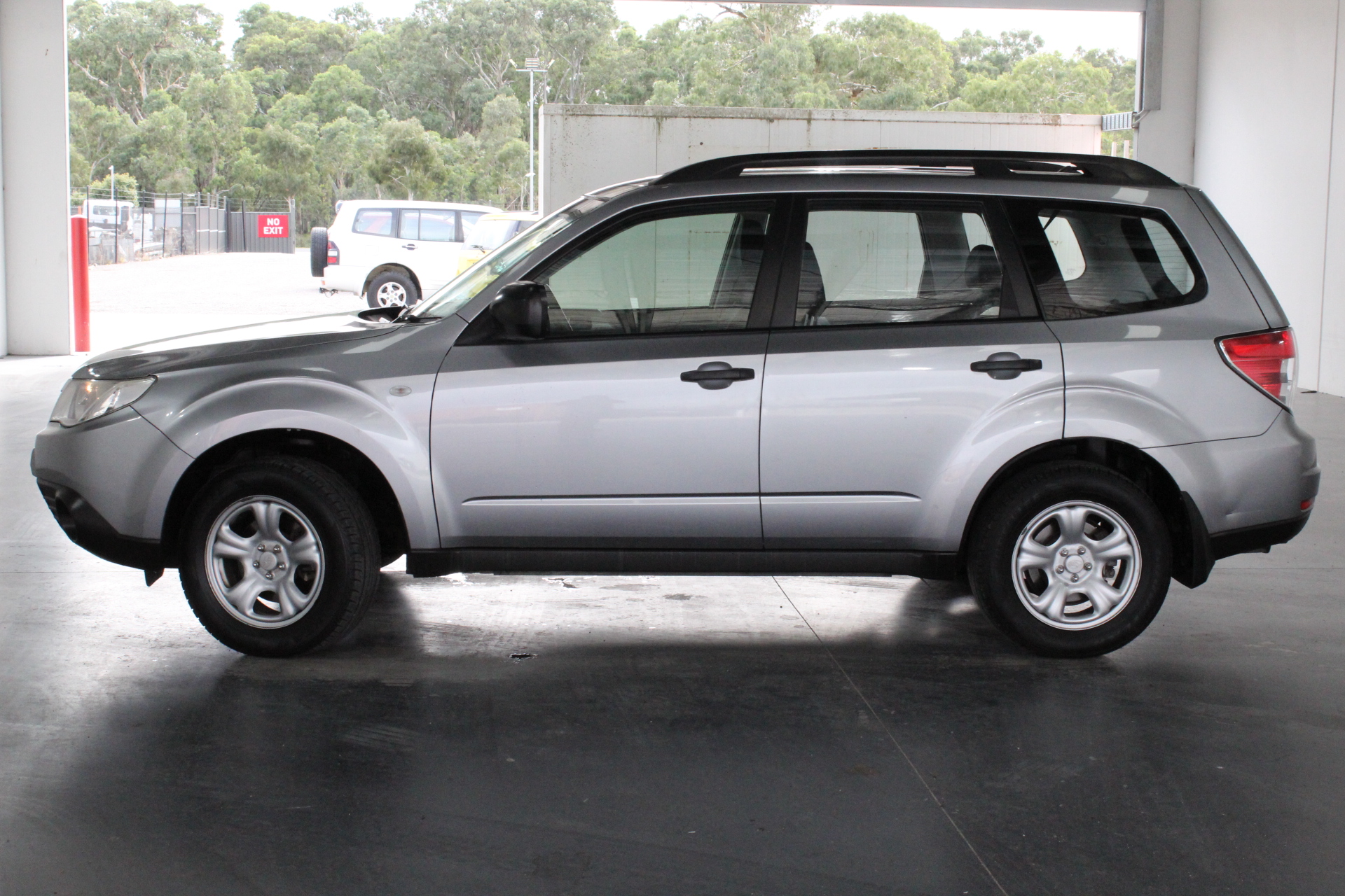 Grade AB 7-8mm White Pearls Real Platinum Plated Jewellery Set