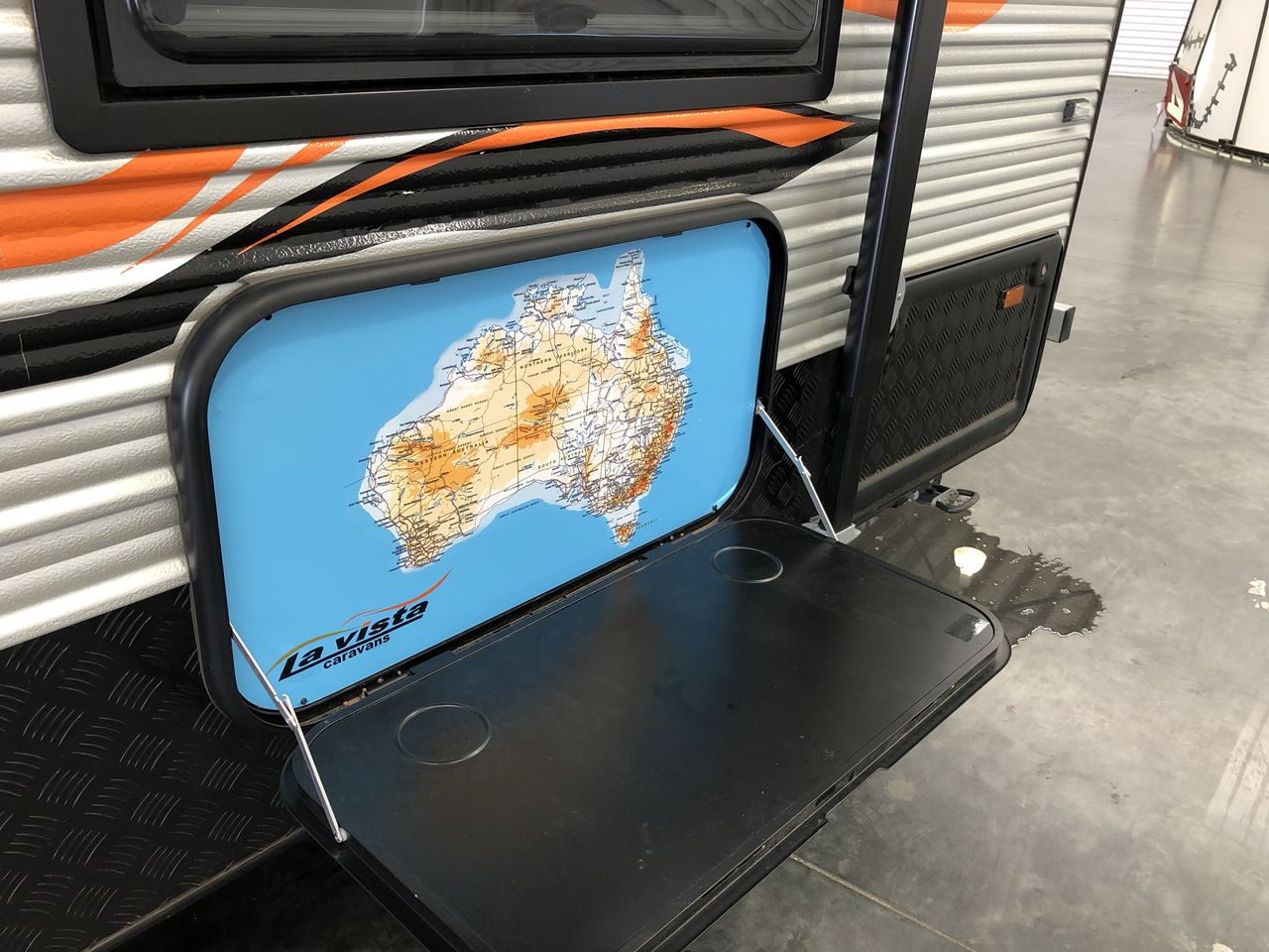 8mm Dyed & Heated Turquoise Gemstones Beaded Bracelet.