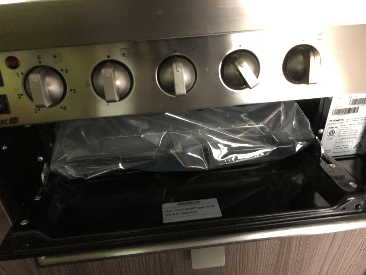 8mm Malaysia 'Jade' Quartz Gemstones Beaded Bracelet.