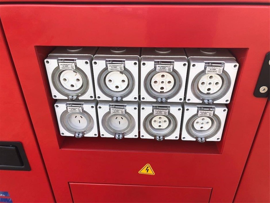 7-8mm Potato & Baroque Pearl Swarovski® Heart Charm Bracelet