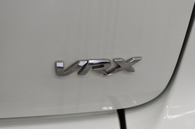 10mm Gorgeous Howlite Gemstones Crystal Beaded Bracelet