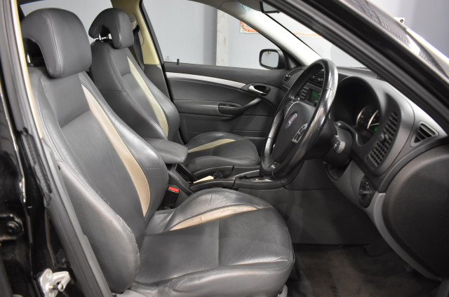 <p>2015 Haulotte  HA120PX Knuckle Boom Lift</p>