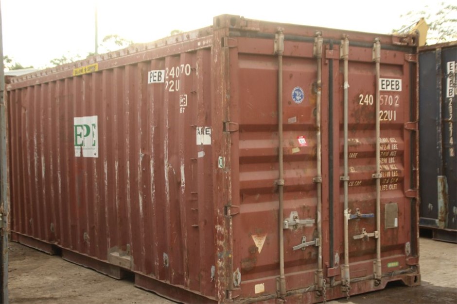 Elegant 18K White Gold plated Simulated Diamond Necklace