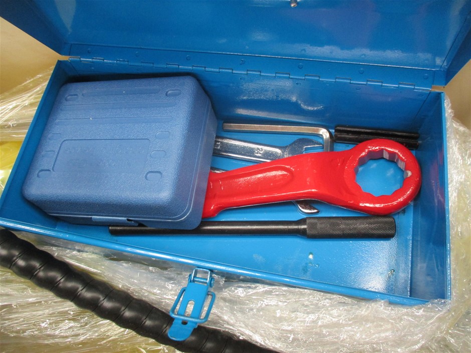 6mm Labradorite & Baroque Pearl Dangling Earrings.