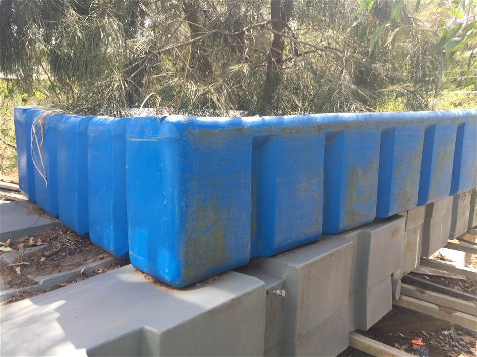 8mm Turquoise & Blister Pearl with Gold Trimming Beaded Necklace