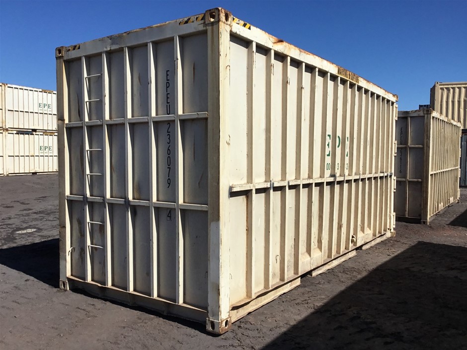 18K Gold - Filled Clustered Necklace Simulated Diamonds, 12MM Wide - 55.8cm