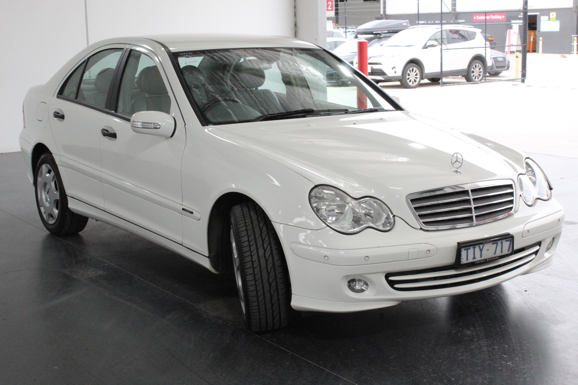 18k Gold Filled, White Face Iced Out Diamond Quartz Wrist Watch