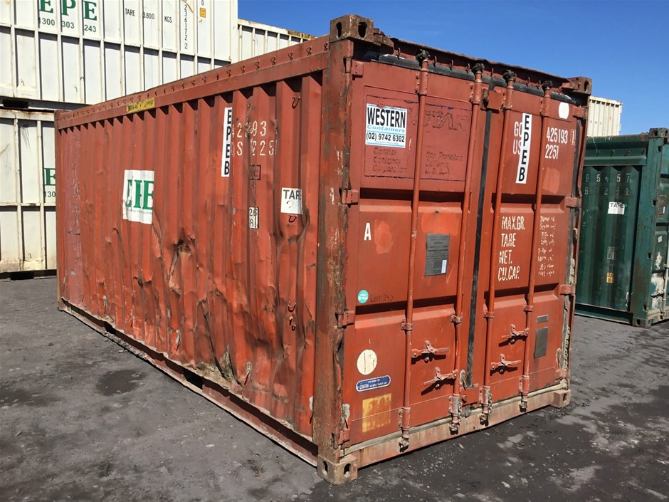 Rose Quartz & Swarovski® Austrian Crystal Gold Plated Pendant Necklace