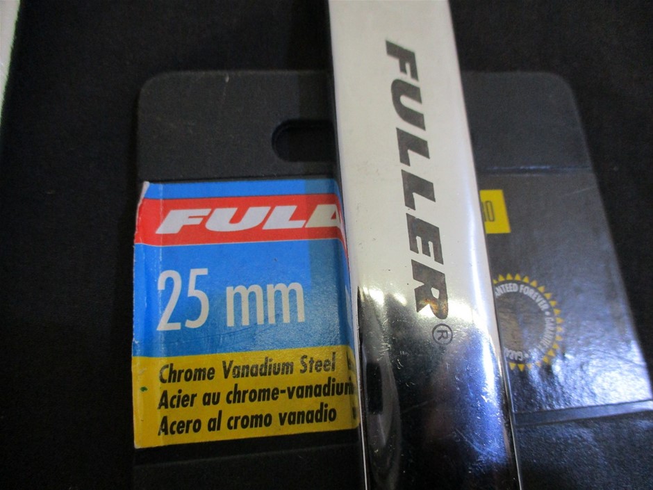 22K/Italy Solid Gold Filled Bracelet -(stamped 22K/Italy)-Warranty Quality