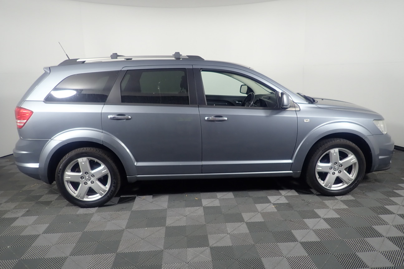 Australia: 2012 Two Dollars QEII Remembrance $2