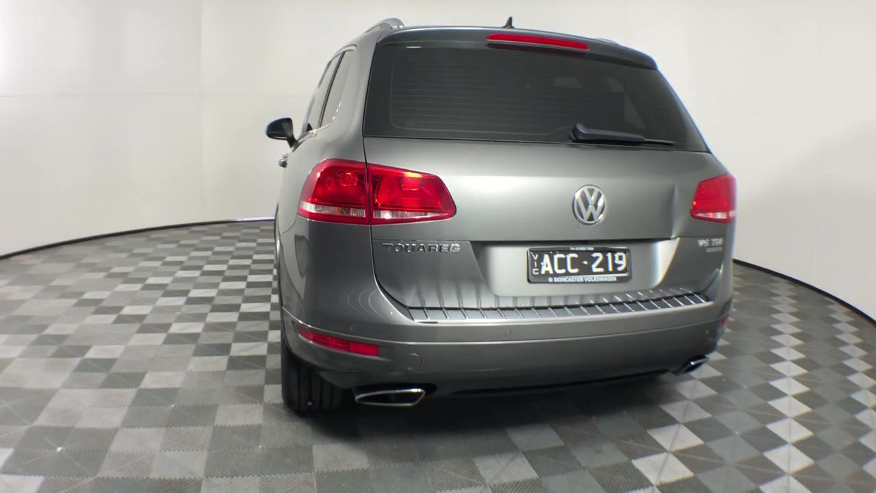 1.12ct Radiant Natural Emerald - Oval Cut