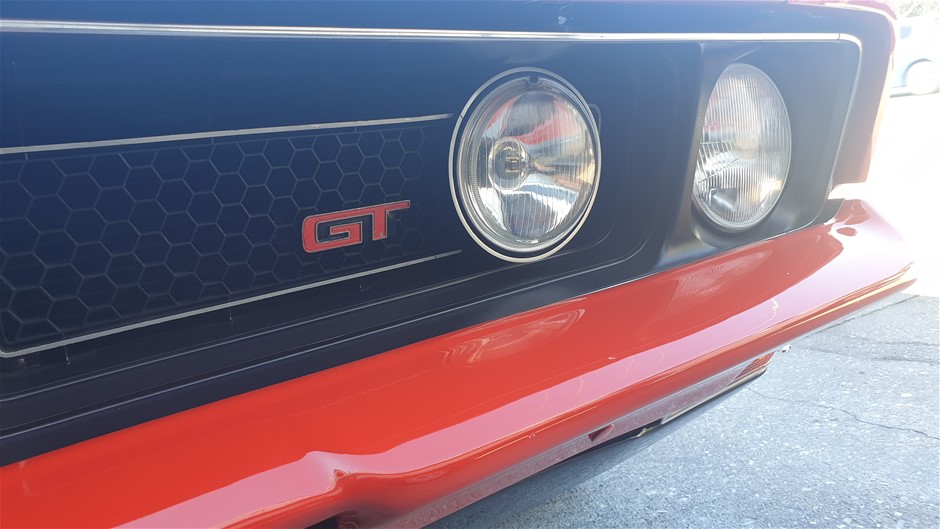 7-8mm Black Pearl with Rhinestones & CZ Gold Plated Bracelet