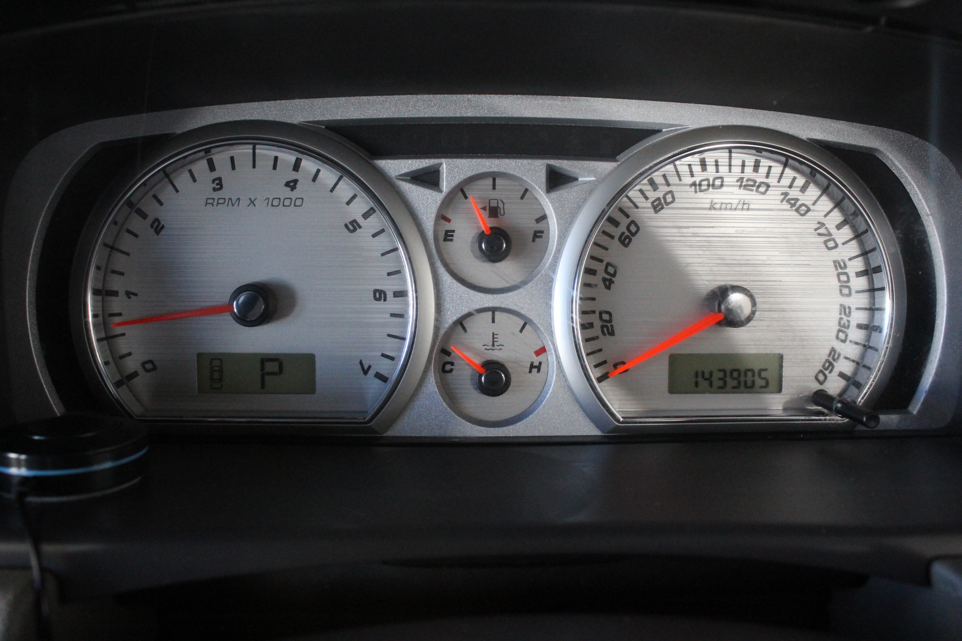 Panasonic PT-RZ570WA DLP Projector