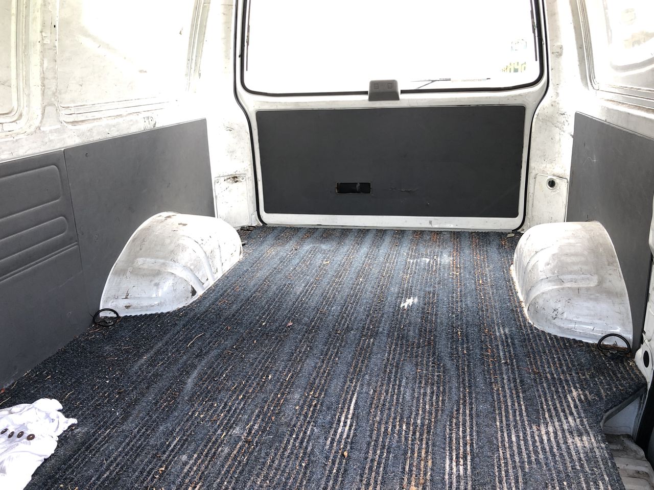 Night Merchant Vodka Lime And Soda Cans (24x 250mL) NSW