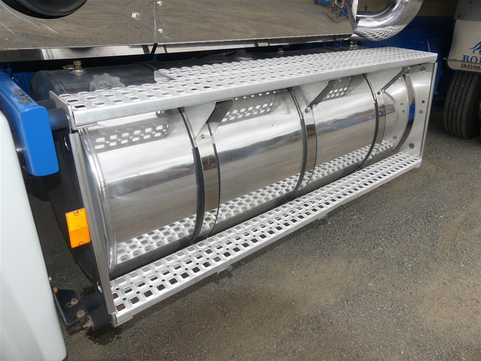 Pitchfork Chardonnay (6x 750mL).